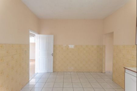 Casa à venda com 279m², 2 quartos e 3 vagas Casa à venda com 279m², 2 quartos e 3 vagasCozinha