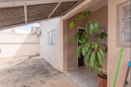 Casa à venda com 279m², 2 quartos e 3 vagas Casa à venda com 279m², 2 quartos e 3 vagasÁrea Externa