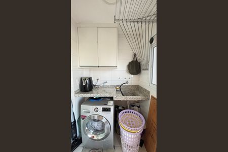 Apartamento à venda com 97m², 3 quartos e 2 vagas Apartamento à venda com 97m², 3 quartos e 2 vagasÁrea de Serviço