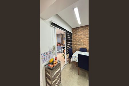 Apartamento à venda com 97m², 3 quartos e 2 vagas Apartamento à venda com 97m², 3 quartos e 2 vagasCozinha