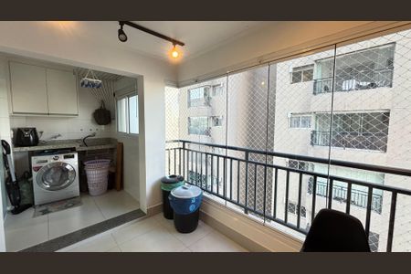 Apartamento à venda com 97m², 3 quartos e 2 vagas Apartamento à venda com 97m², 3 quartos e 2 vagasVaranda