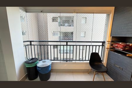 Apartamento à venda com 97m², 3 quartos e 2 vagas Apartamento à venda com 97m², 3 quartos e 2 vagasVaranda