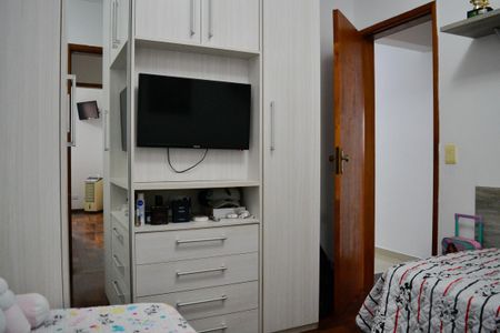 Apartamento à venda com 140m², 2 quartos e 2 vagas Apartamento à venda com 140m², 2 quartos e 2 vagasQuarto