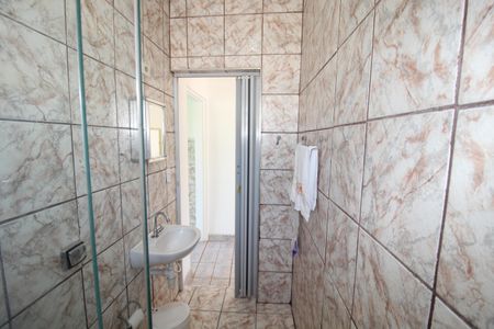 Casa à venda com 161m², 4 quartos e 2 vagasCasa 2 - Banheiro