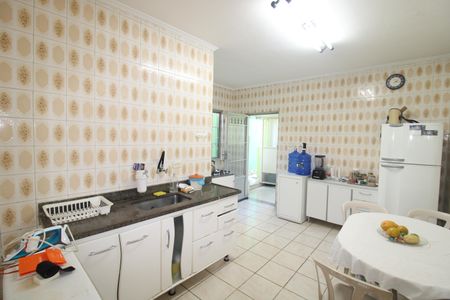 Casa à venda com 161m², 4 quartos e 2 vagasCozinha