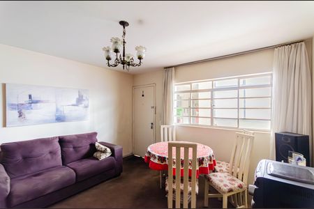 Apartamento para alugar com 66m², 2 quartos e 1 vagaSala