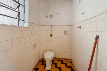 Casa à venda com 447m², 3 quartos e 1 vaga Casa à venda com 447m², 3 quartos e 1 vagaBanheiro de serviço