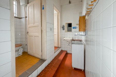 Casa à venda com 447m², 3 quartos e 1 vaga Casa à venda com 447m², 3 quartos e 1 vagaBanheiros - Térreo