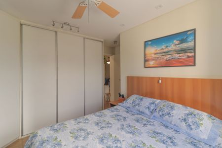 Apartamento à venda com 131m², 3 quartos e 3 vagas Apartamento à venda com 131m², 3 quartos e 3 vagasSuíte