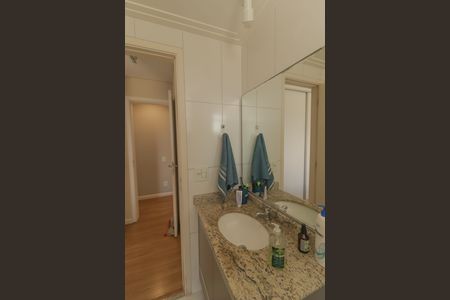 Apartamento à venda com 131m², 3 quartos e 3 vagas Apartamento à venda com 131m², 3 quartos e 3 vagasSuíte Banheiro