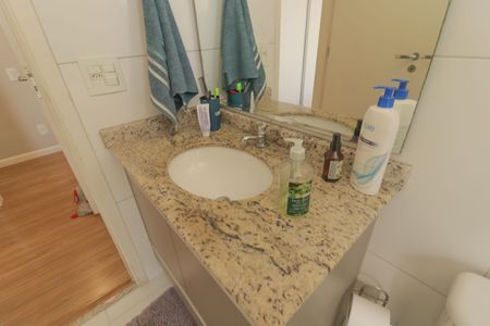 Apartamento à venda com 131m², 3 quartos e 3 vagas Apartamento à venda com 131m², 3 quartos e 3 vagasSuíte Banheiro