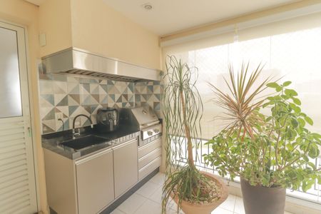 Apartamento à venda com 131m², 3 quartos e 3 vagas Apartamento à venda com 131m², 3 quartos e 3 vagasSacada