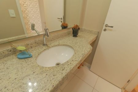 Apartamento à venda com 131m², 3 quartos e 3 vagas Apartamento à venda com 131m², 3 quartos e 3 vagasSuíte 3 Banheiro