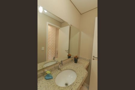 Apartamento à venda com 131m², 3 quartos e 3 vagas Apartamento à venda com 131m², 3 quartos e 3 vagasSuíte 3 Banheiro