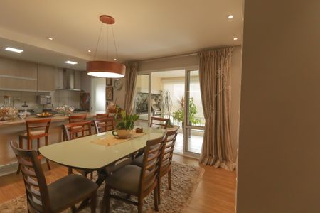 Apartamento à venda com 131m², 3 quartos e 3 vagas Apartamento à venda com 131m², 3 quartos e 3 vagasSala