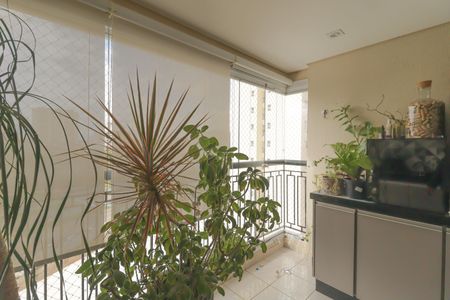 Apartamento à venda com 131m², 3 quartos e 3 vagas Apartamento à venda com 131m², 3 quartos e 3 vagasSacada