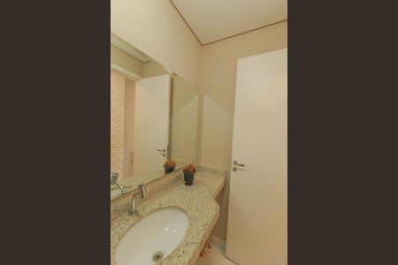 Apartamento à venda com 131m², 3 quartos e 3 vagas Apartamento à venda com 131m², 3 quartos e 3 vagasSuíte 3 Banheiro