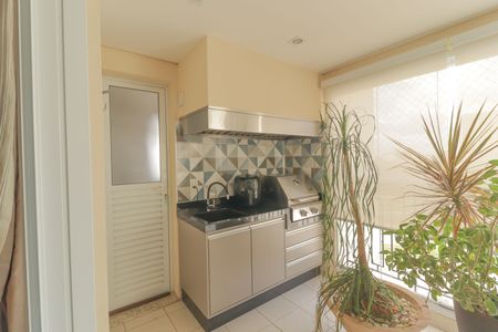 Apartamento à venda com 131m², 3 quartos e 3 vagas Apartamento à venda com 131m², 3 quartos e 3 vagasSacada