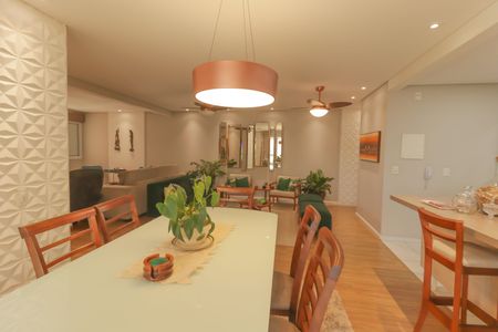 Apartamento à venda com 131m², 3 quartos e 3 vagas Apartamento à venda com 131m², 3 quartos e 3 vagasSala