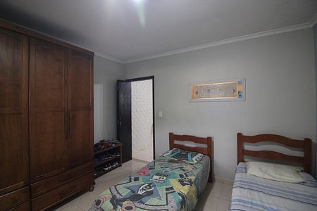 Casa à venda com 145m², 2 quartos e 2 vagasQuarto