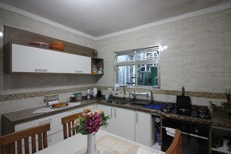 Casa à venda com 145m², 2 quartos e 2 vagasCozinha