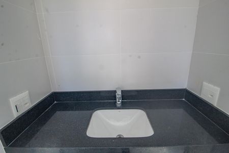 Apartamento à venda com 112m², 3 quartos e 1 vagaBanheiro da Suíte 1 e 2