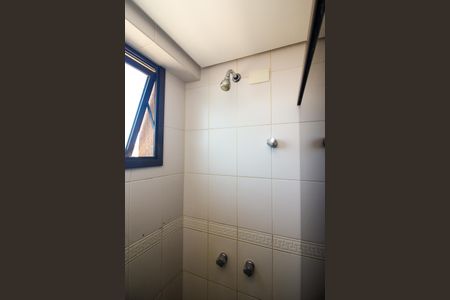 Apartamento à venda com 70m², 2 quartos e 2 vagas Apartamento à venda com 70m², 2 quartos e 2 vagasBanheiro da Suíte