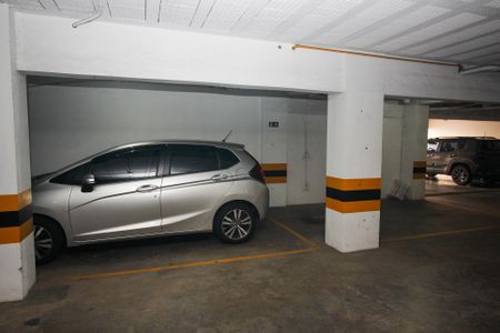 Apartamento à venda com 70m², 2 quartos e 2 vagas Apartamento à venda com 70m², 2 quartos e 2 vagasGaragem