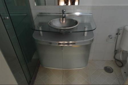 Casa de condomínio para alugar com 112m², 3 quartos e 2 vagas Casa de condomínio para alugar com 112m², 3 quartos e 2 vagasBanheiro da Suíte