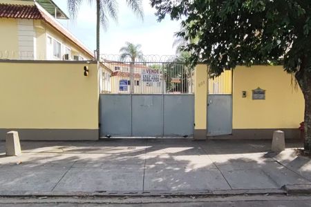 Casa de condomínio para alugar com 112m², 3 quartos e 2 vagas Casa de condomínio para alugar com 112m², 3 quartos e 2 vagasPlaca