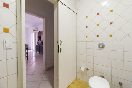 Casa para alugar com 120m², 3 quartos e 2 vagas Casa para alugar com 120m², 3 quartos e 2 vagasBanheiro Social