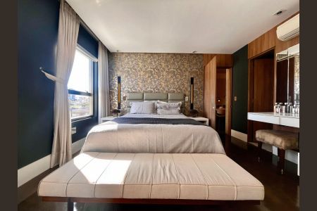 Apartamento à venda com 140m², 2 quartos e 4 vagas Apartamento à venda com 140m², 2 quartos e 4 vagasSuíte