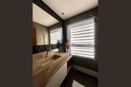 Apartamento à venda com 140m², 2 quartos e 4 vagas Apartamento à venda com 140m², 2 quartos e 4 vagasLavabo