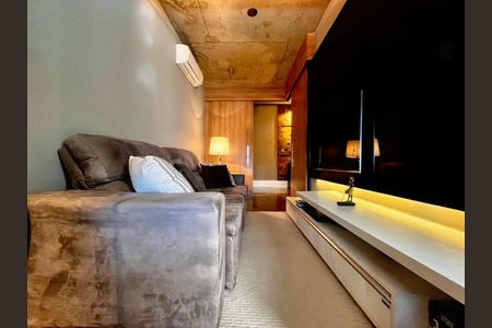 Apartamento à venda com 140m², 2 quartos e 4 vagas Apartamento à venda com 140m², 2 quartos e 4 vagasSala de TV