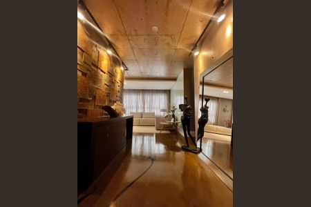 Apartamento à venda com 140m², 2 quartos e 4 vagas Apartamento à venda com 140m², 2 quartos e 4 vagasHall de Entrada