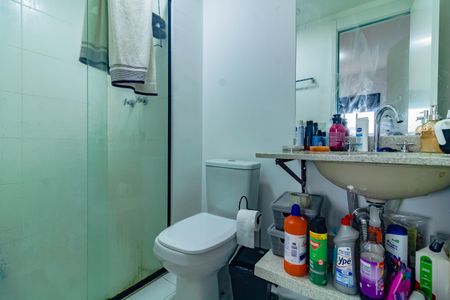 Banheiro Social de kitnet/studio para alugar com 1 quarto, 29m² em Jardim Prudência, São Paulo