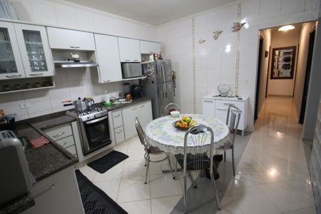 Casa à venda com 160m², 3 quartos e 8 vagasCozinha