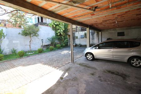 Casa à venda com 160m², 3 quartos e 8 vagasGaragem