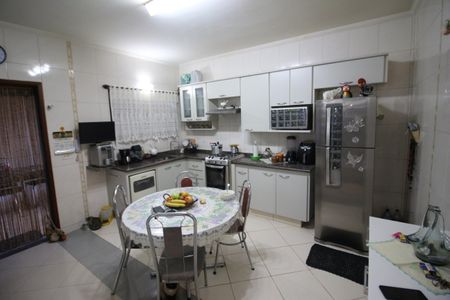Casa à venda com 160m², 3 quartos e 8 vagasCozinha