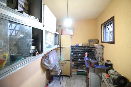 Casa à venda com 160m², 3 quartos e 8 vagasQuarto de Serviço