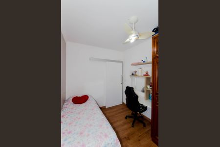 Apartamento à venda com 90m², 3 quartos e 2 vagas Apartamento à venda com 90m², 3 quartos e 2 vagasQuarto 2
