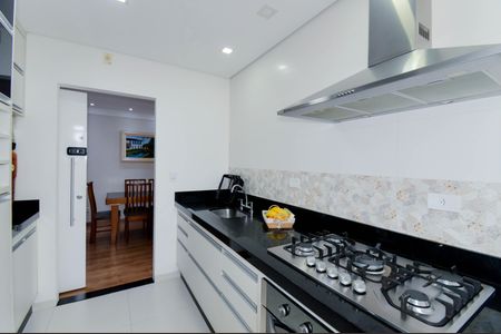 Apartamento à venda com 90m², 3 quartos e 2 vagas Apartamento à venda com 90m², 3 quartos e 2 vagasCozinha