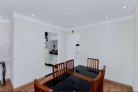 Apartamento à venda com 90m², 3 quartos e 2 vagas Apartamento à venda com 90m², 3 quartos e 2 vagasSala