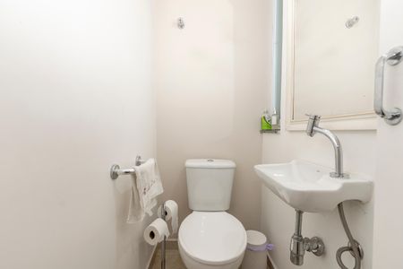 Casa à venda com 156m², 3 quartos e 2 vagas Casa à venda com 156m², 3 quartos e 2 vagasLavabo