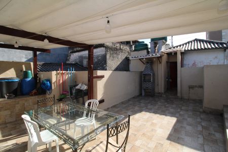 Casa à venda com 300m², 2 quartos e 2 vagasÁrea de Serviço