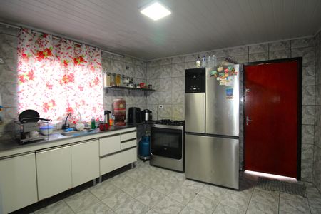 Casa à venda com 300m², 2 quartos e 2 vagasCozinha