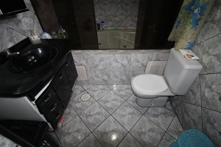 Casa à venda com 300m², 2 quartos e 2 vagasQuarto 1 - Banheiro