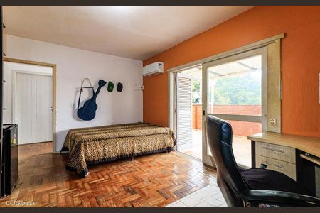 Casa à venda com 290m², 4 quartos e 4 vagas