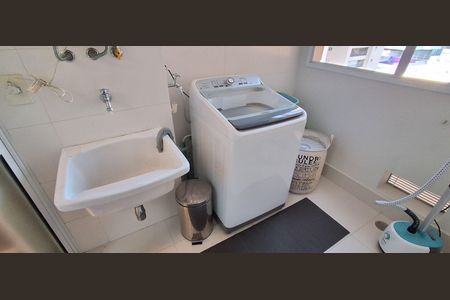 Apartamento à venda com 106m², 3 quartos e 2 vagasÁrea de Serviço