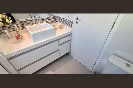 Apartamento à venda com 106m², 3 quartos e 2 vagasBanheiro Suíte 2